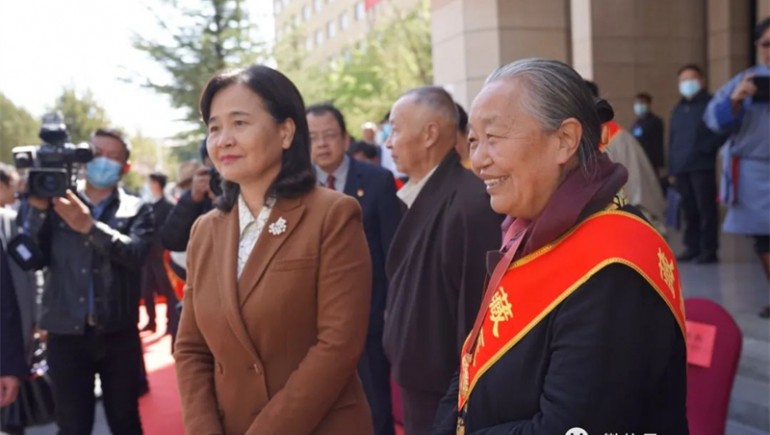 傳承精華，讓藏醫(yī)藥造福人民健康安全！